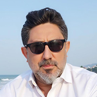 Fevzi Bozkurt: “ Yazmak, benim için sadece bir ifade biçimi değil; aynı zamanda...
