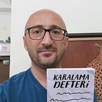 Deniz GÖLPUNAR: “Geç evlendim ve 45 yaşımda baba oldum. Üç yaşında bir Çınar’ım...